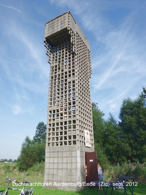 Luchtwachttoren Aardenburg / Eede (foto: F. Schrik)